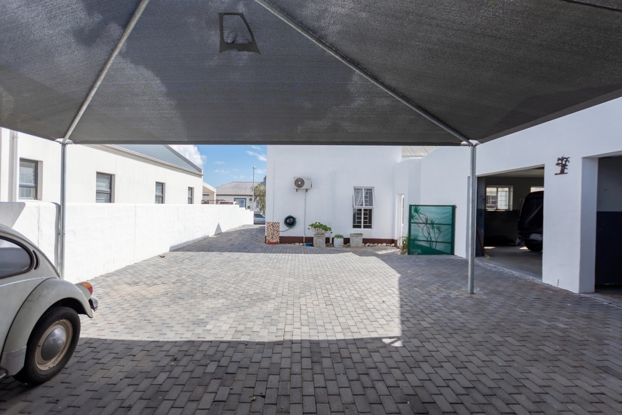 3 Bedroom Property for Sale in Laaiplek Western Cape